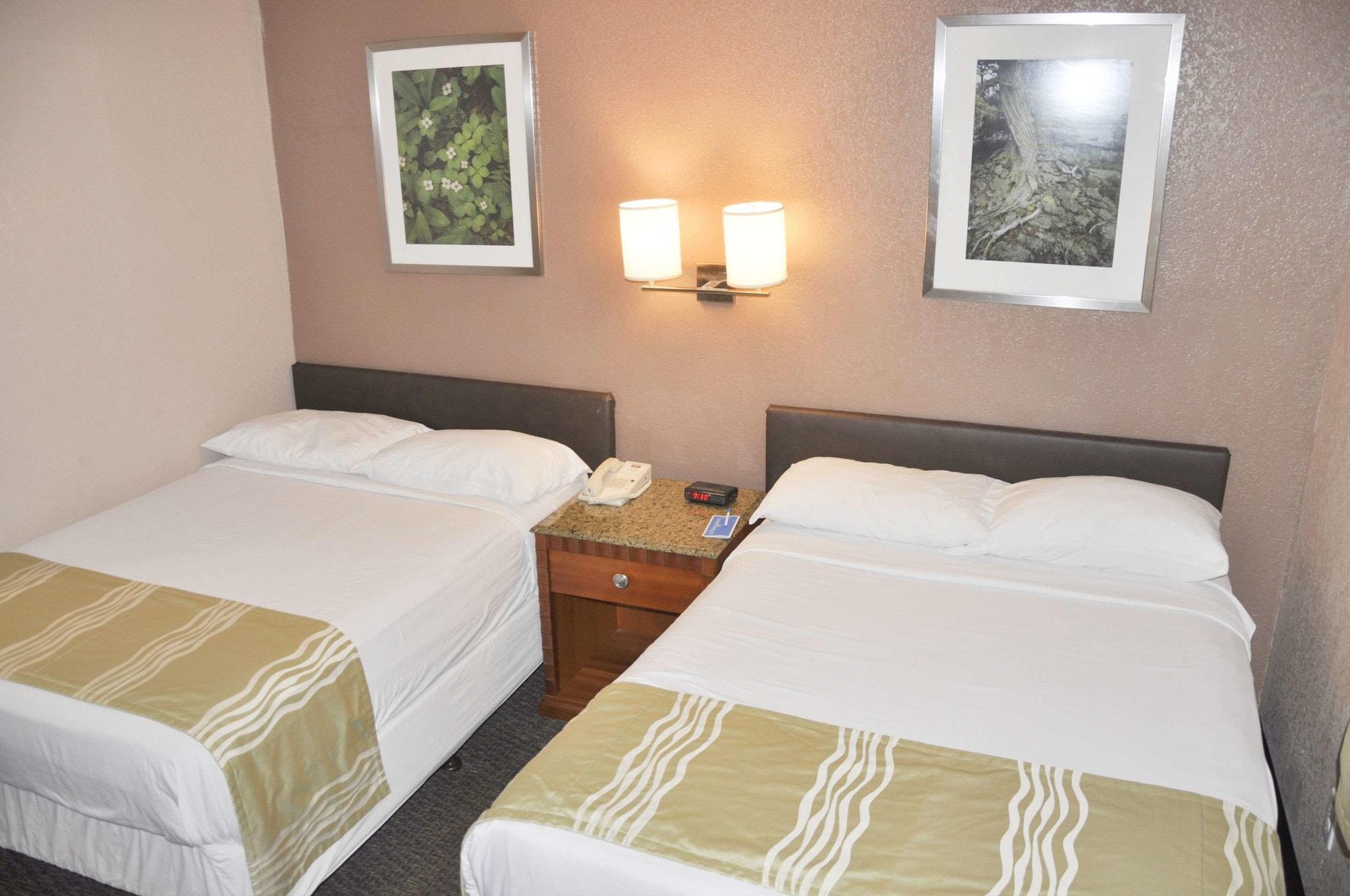 Rodeway Inn Фарґо Екстер'єр фото